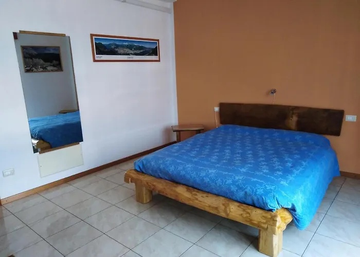 Il Cortile Couette-café Valmadrera